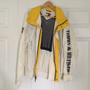 Vintage Tommy Hilfiger raincoat/windbreaker